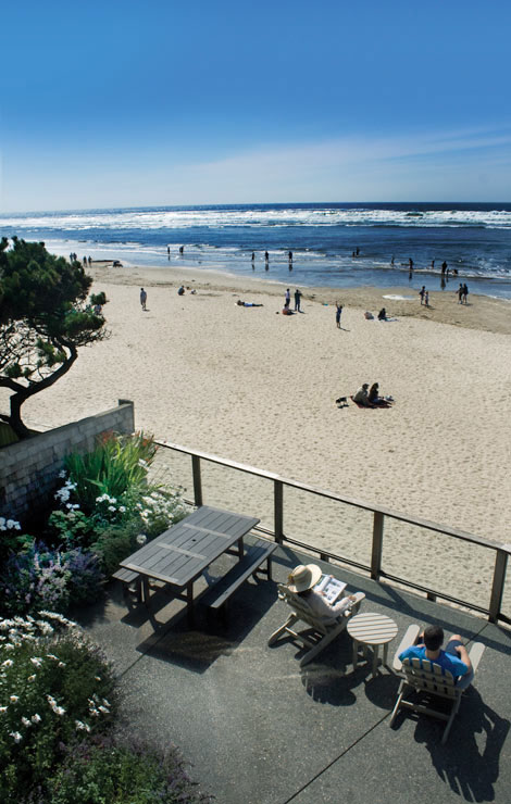 Amenities at Land's End Motel - Deck