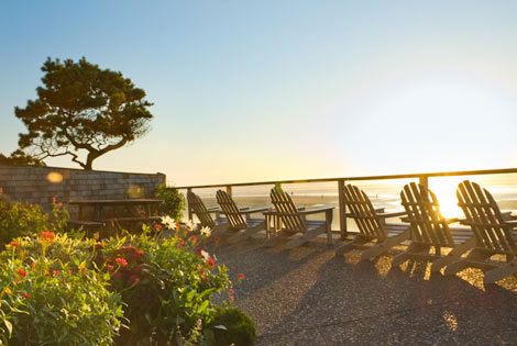 Amenities at Land's End Motel - Terrace