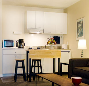 Amenities at Land's End Motel - Kitchenette